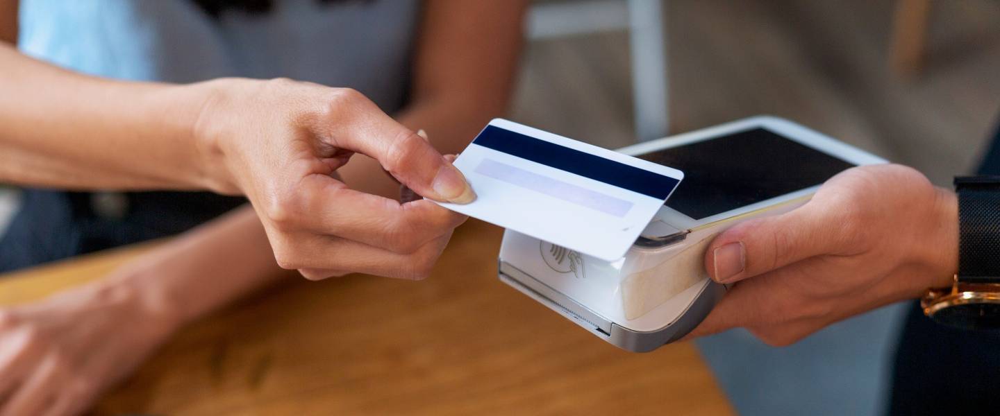 เครื่องรูดบัตร EDC แบบ All-In-One ทางลัดสู่ร้านค้ามืออาชีพ