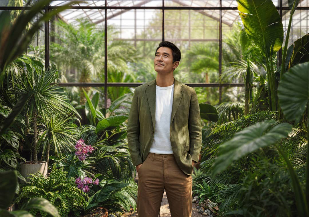 Our wealth advisory approach guides you to grow and safeguard your wealth sustainably to achieve your long-term financial goals. Backed by insights from our award-winning Private Bank Chief Investment office to help you build your portfolio with clarity and conviction.